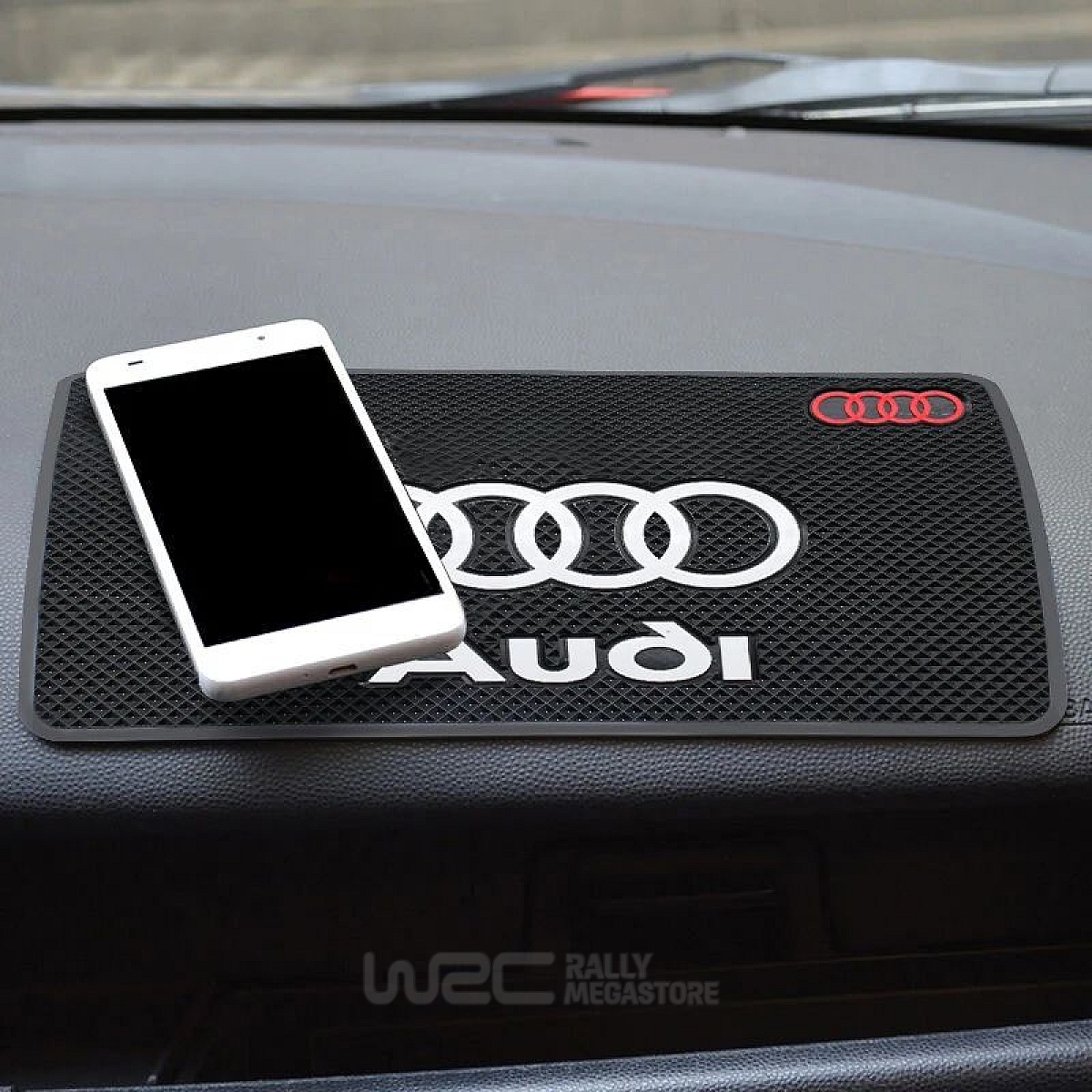 TAPIS SILICONE ANTIDERAPANT POUR TABLEAU DE BORD AUDI | WRC Rally Mega.Store